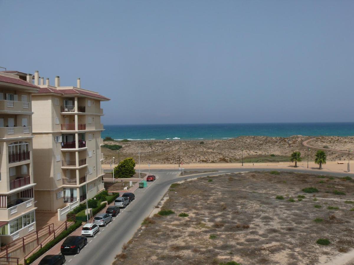 Martas Apartment La Mata  Luaran gambar